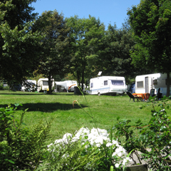 halbschattige Campingwiesen in  Oberrabenstein